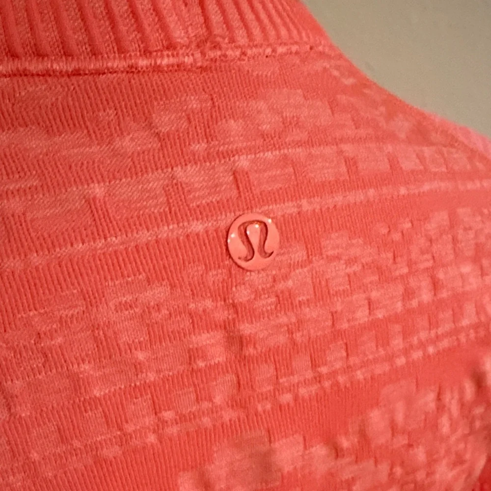 Lululemon sz 6 Rest Less Pullover Heathered Electric Coral NWOT new condition